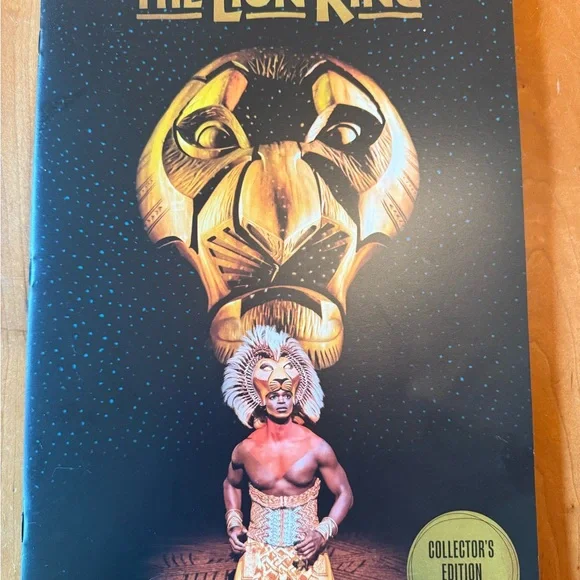 Disney Lion King Tote Bag and Booklet - Picture 3 of 4